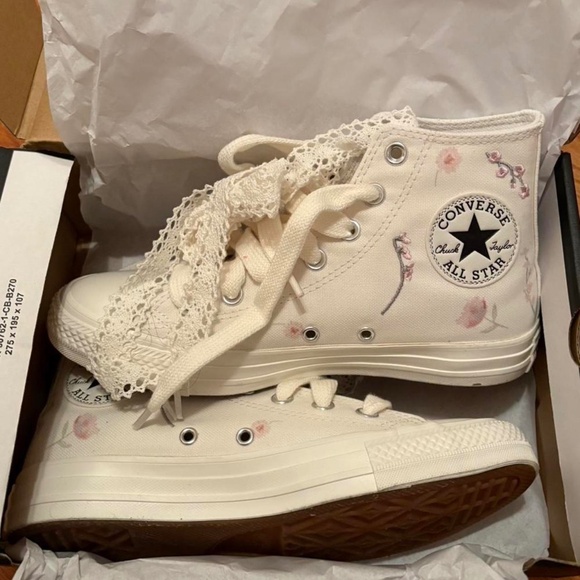 White Coquette Floral Converse - Picture 1 of 5